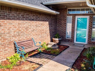 3213 Bismarc Ln, Norman, OK 73072