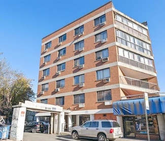 81-09 41st Ave Unit 5B, Elmhurst, NY 11373