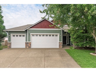 437 N 8th Place, Carlton, OR 97111