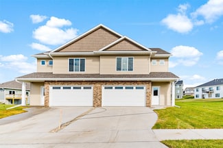 1427 Winterberry Ln, North Liberty, IA 52317