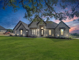 1048 Arbor Vista Dr, Azle, TX 76020