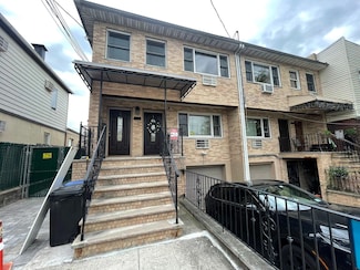 6922 Caldwell Ave, Maspeth, NY 11378
