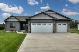3676 112th St, Chippewa Falls, WI 54729