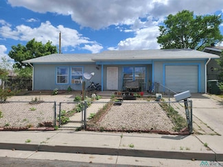 901 Wagon Rd, Gallup, NM 87301