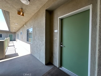 7551 Jordan Ave Unit 405, Canoga Park, CA 91303