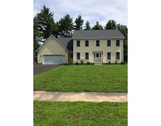 3 Sara Ln, Southampton, MA 01073
