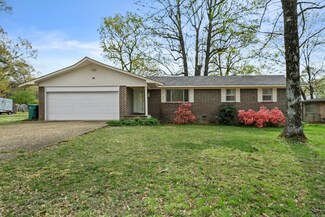 28 Sheraton Oaks Dr, Sherwood, AR 72120