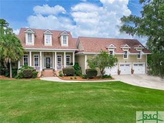 214 E Point Dr, Savannah, GA 31410