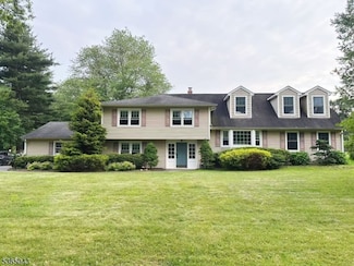 21 Meadowview Rd, Basking Ridge, NJ 07920