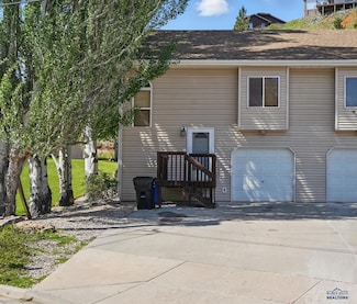 4016 Yucca Dr, Rapid City, SD 57702