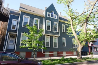 1111 W Roscoe St Unit 3, Chicago, IL 60657