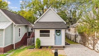 1619 Harvey St, Knoxville, TN 37917