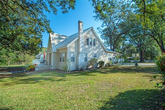 200 N Mathews St, Corrigan, TX 75939