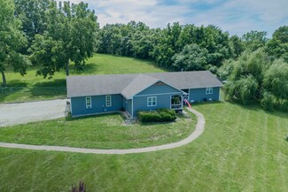 18950 State Highway 32, Stockton, MO 65785