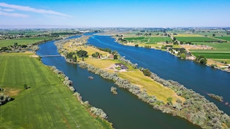 8 E Island Ct, Burley, ID 83318