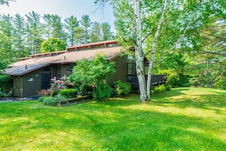 361 Murray Hill Rd S Unit 1, Manchester, VT 05255