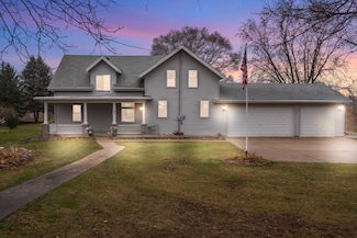 815 Fredonia Ave, Fredonia, WI 53021