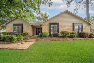 1129 Windsong Ln, Longview, TX 75604