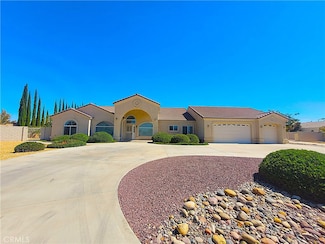 19924 Sunset Ln, Apple Valley, CA 92308