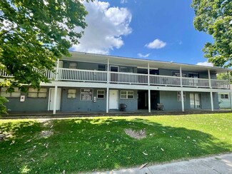 690 Adams St Unit Manya Point Apt 202, Beaumont, TX 77705