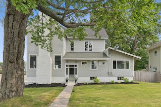 217 Ocean Ave, Portland, ME 04103