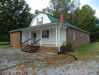 4872 Will Thompson Rd, Walling, TN 38587