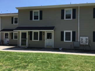 215 E Main St Unit 34, East Islip, NY 11730