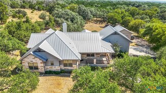 645 Cambridge Dr, New Braunfels, TX 78132