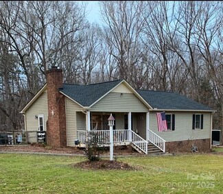 1025 Twin Lakes Rd, Rock Hill, SC 29732