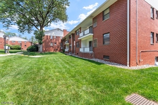 1300 Rock Ave Unit 2, North Plainfield, NJ 07060