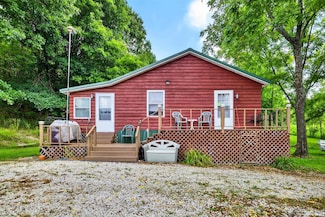 6257 E Calvertville Rd, Bloomfield, IN 47424