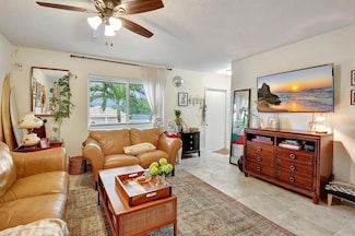 658 NE 6th Ct Unit 90, Boynton Beach, FL 33435