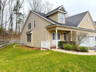 103 Grey Wolf Dr, Franklin, MA 02038