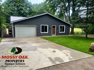 7211 S Geeck Rd, Durand, MI 48429