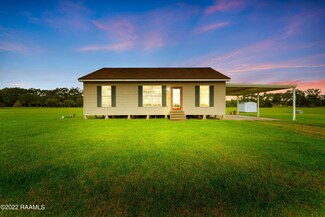 1045 Hollier Rd, Breaux Bridge, LA 70517