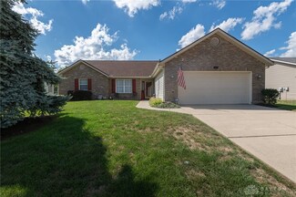 415 Applegate Rd, Englewood, OH 45322