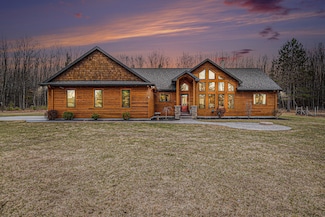 1750 Maywood Rd, Houghton Lake, MI 48629
