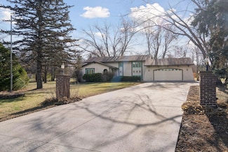 9012 175th Ln NW, Anoka, MN 55303