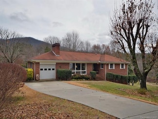 18 Ridgefield Place, Asheville, NC 28803