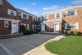 255- 10 75th Ave Unit GV50-B9-2, Glen Oaks, NY 11004