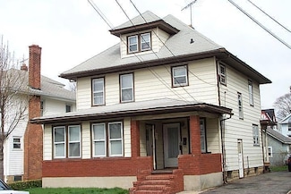 160 Garfield Ave Unit 2, Mineola, NY 11501