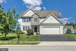 6 Battalion Ln, Gettysburg, PA 17325