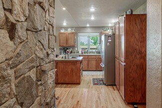 321 Coyote Butte Rd, Hamilton, MT 59840