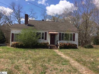 251 Sunnyview Cir, Spartanburg, SC 29307