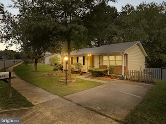 12611 Valleywood Dr, Woodbridge, VA 22192