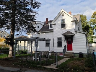 33 Clifton St, Worcester, MA 01610