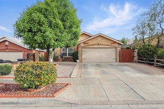 8930 Thor Rd SW, Albuquerque, NM 87121