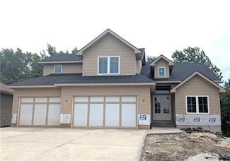 14709 Fairway St, Overland Park, KS 66224