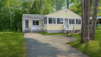 18 Scenic View Dr, Naples, ME 04055