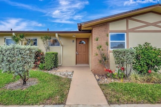 2842 Crosley Dr W Unit E, West Palm Beach, FL 33415